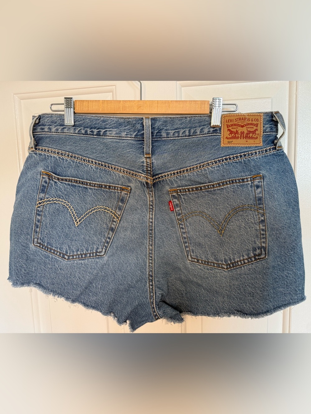 Levi's Womens 501 Original Shorts Denim Shorts - Size 34 - Picture 4 of 12